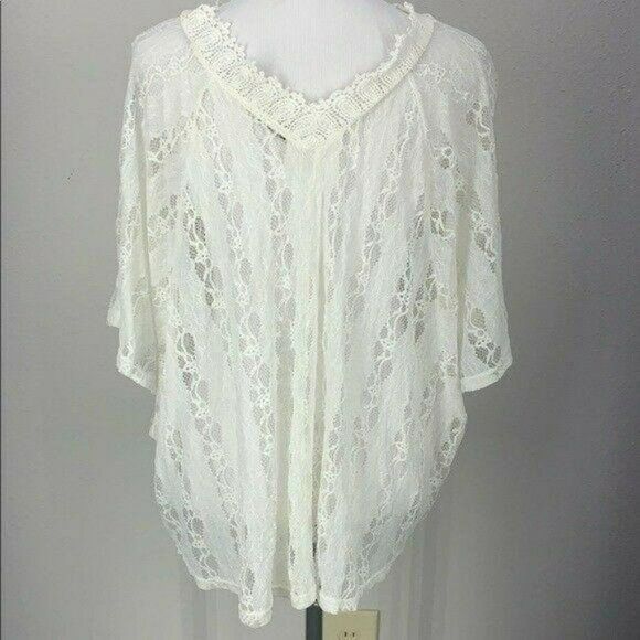 Anthropologie Womens White Lace V-Neck Blouse With Flutter Sleeves - Picture 3 of 5